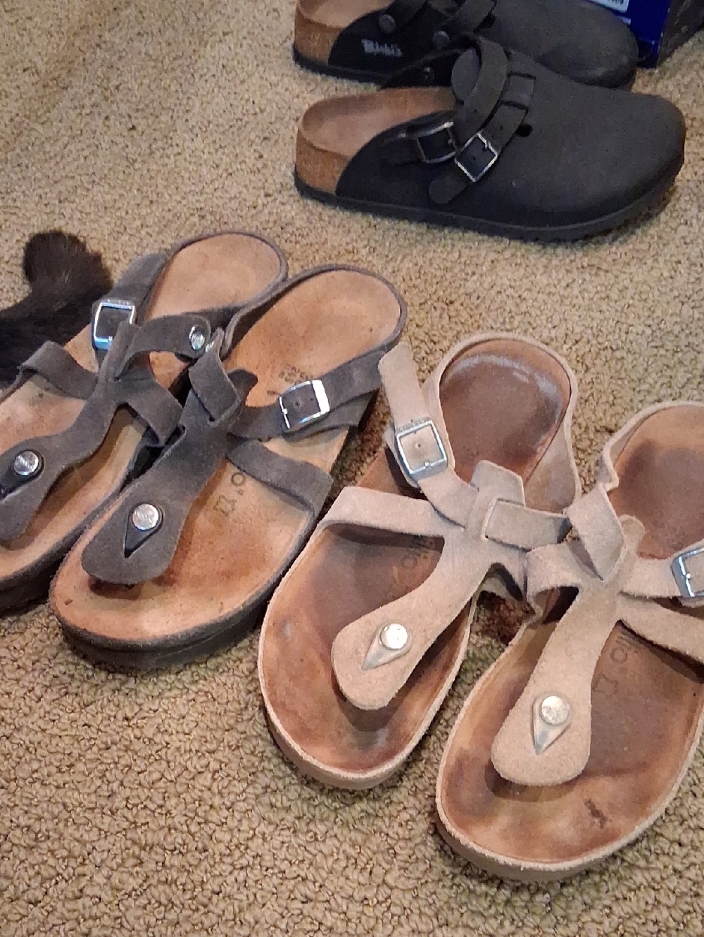 PAPILLIO Suede Toe-Post Sandals in Taupe and Charcoal 2 Pairs